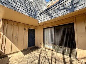 Building Photo - 7995 E Mississippi Ave