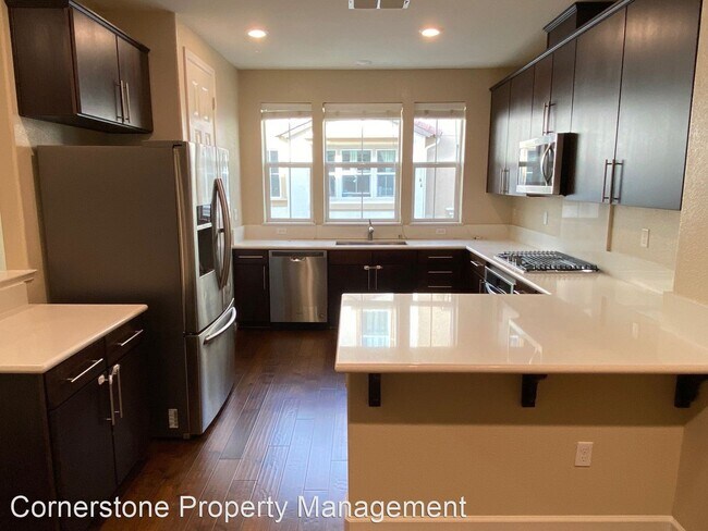 Foto del edificio - 3 br, 3 bath House - 626 Barcelona Loop