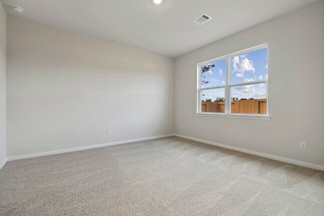Foto del edificio - 16448 Blossom Grv Dr