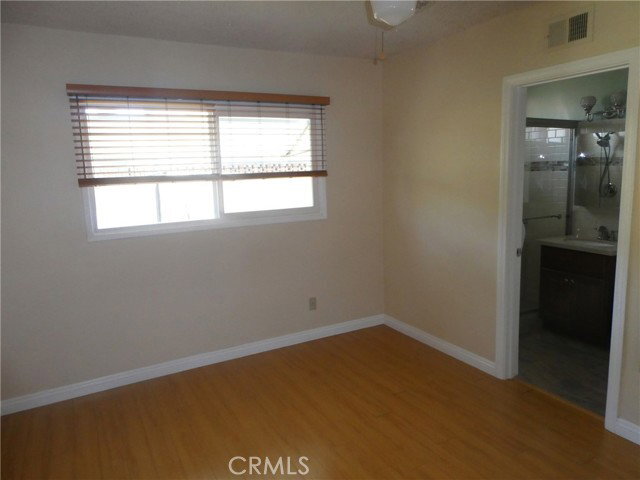 Foto del edificio - 8208 Kentland Ave