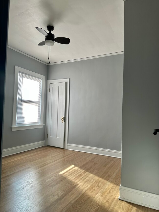 Building Photo - 2616 Cochran St