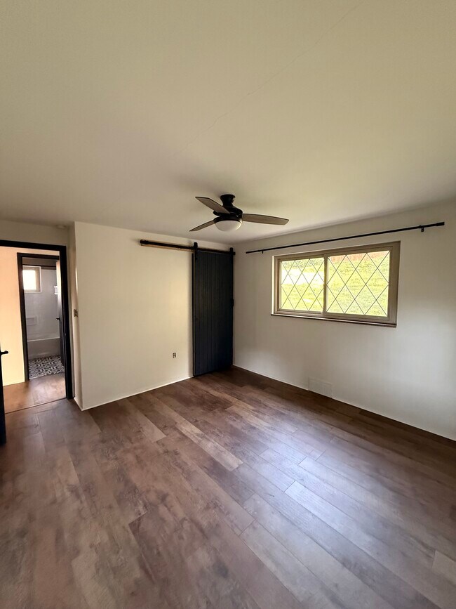 Foto del edificio - 6514 Ventura Dr