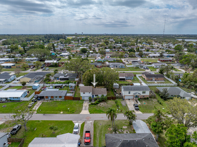 Foto del edificio - 403 48th Street Ct W