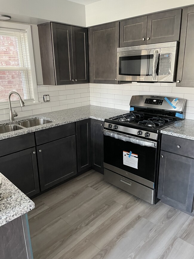 Kitchen Cooking Area 2 - 7816 W Addison St