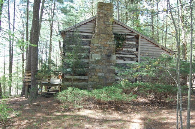 Building Photo - Cozy Cabin - 1 BR, 1 Ba