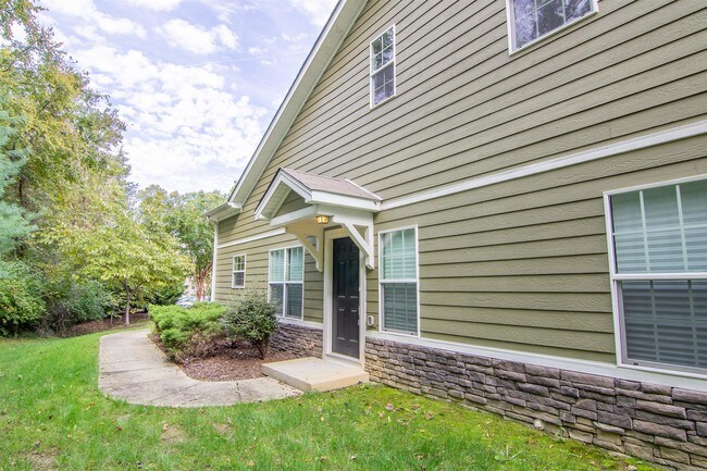Foto del edificio - 3733 Shane Point Pl