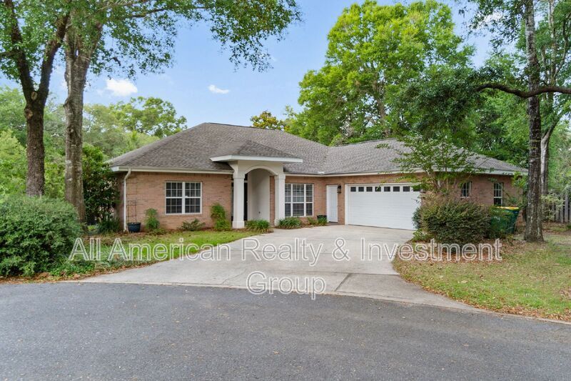 Primary Photo - 4301 Hidden Lakes Dr