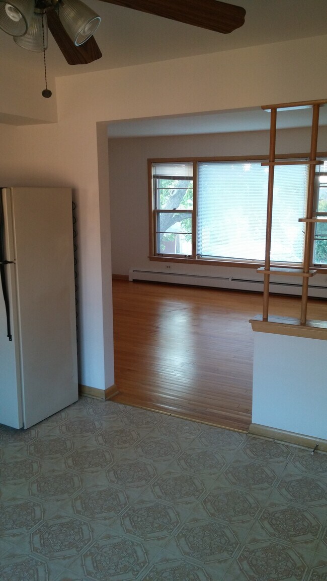Foto del edificio - 6801 W Sunnyside Ave