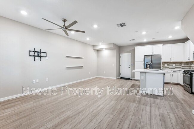 Foto del edificio - 778 E Harper St