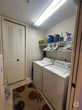 Building Photo - 9100 Southmont Cove