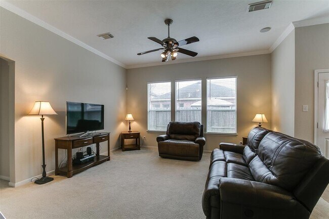 Foto del edificio - 2703 Courtyard Ln