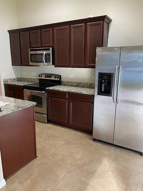 Foto del edificio - 3302 Fawnwood Dr