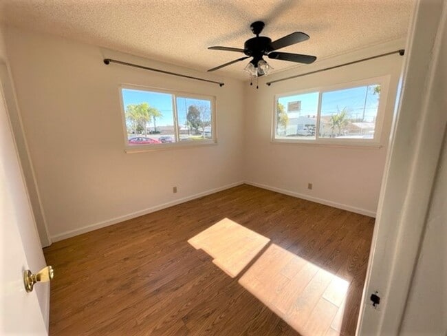 Building Photo - CYPRESS HOME  3BR 1.5BA WITH LARGE PATIO &...