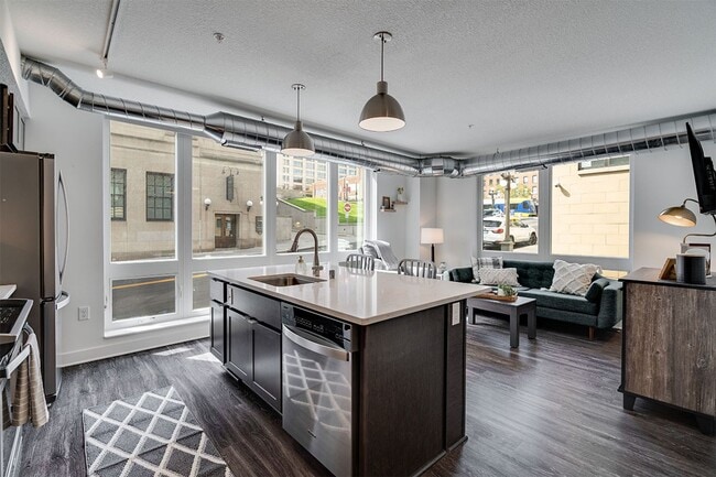 Building Photo - The Donegan Apartments