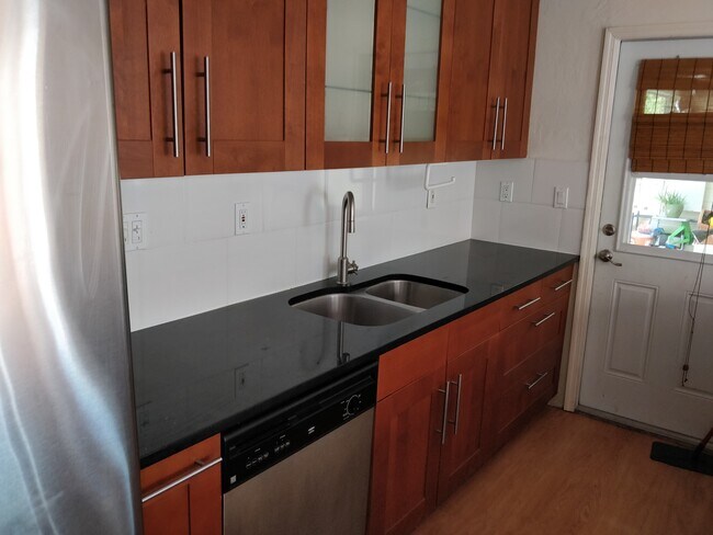 Foto del edificio - 720 SE 12th St