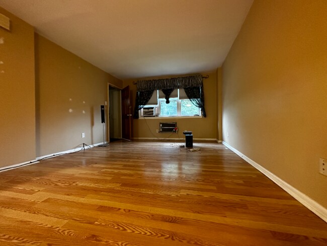 Building Photo - 12516 Knights Rd
