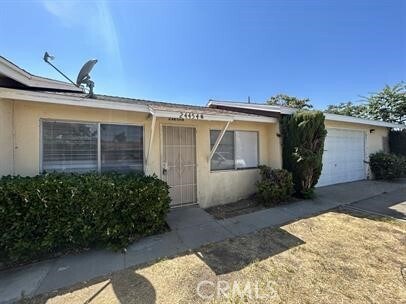 Primary Photo - 24454 Myers Ave