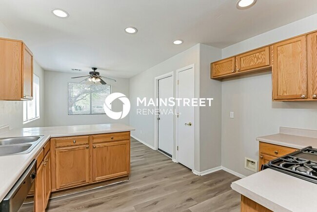 Building Photo - 3 Bedroom Pet-Friendly Home in Tucson, AZ ...