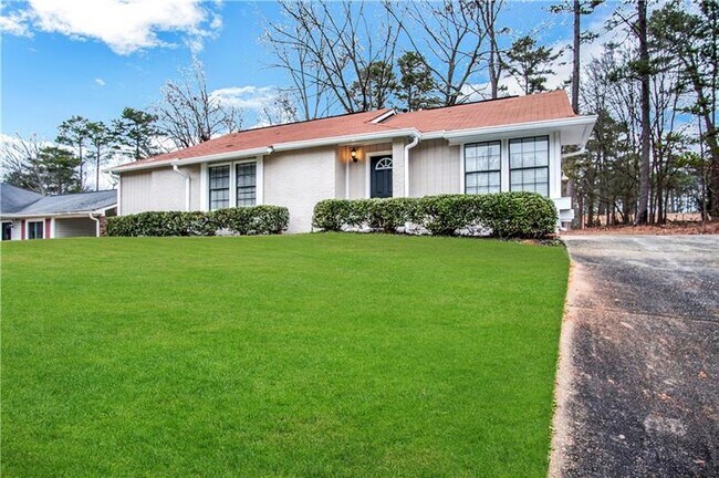 Foto del edificio - 2257 Leslie Brook Dr