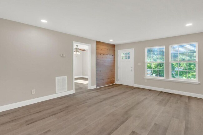 Foto del edificio - 124 Mohawk St