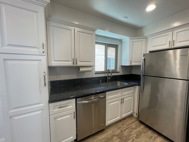 Cocina - 718 N Guadalupe Ave