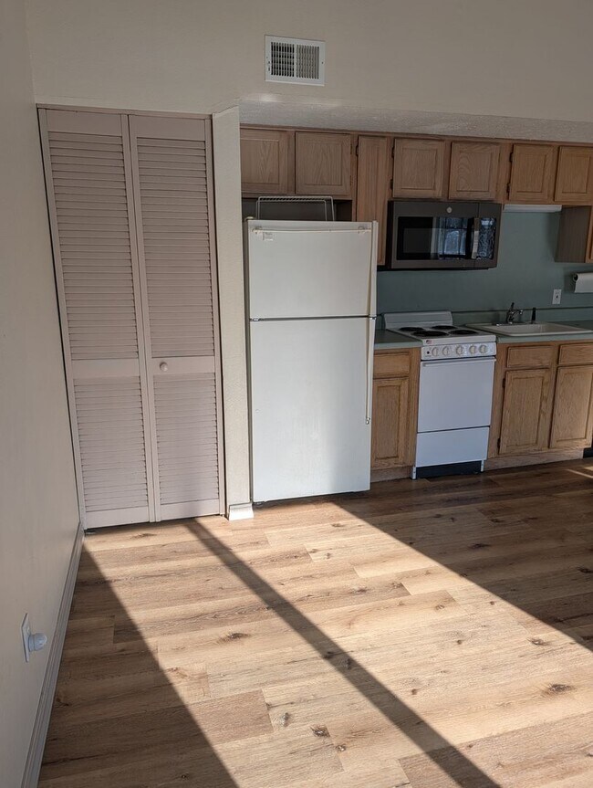 Foto del edificio - Fish. Relax. Live the Lake Life.