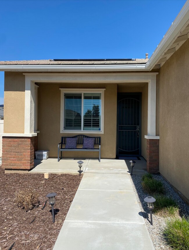 Building Photo - New Custom Home in Beaumont