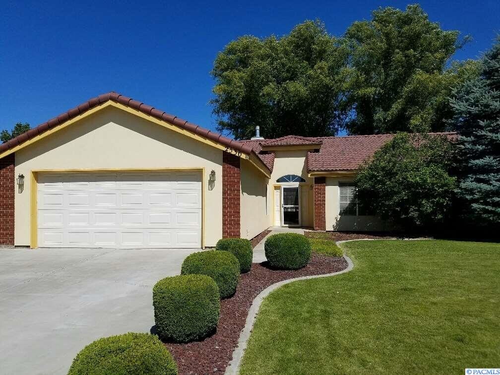 Primary Photo - 2530 Royal Palm Ave