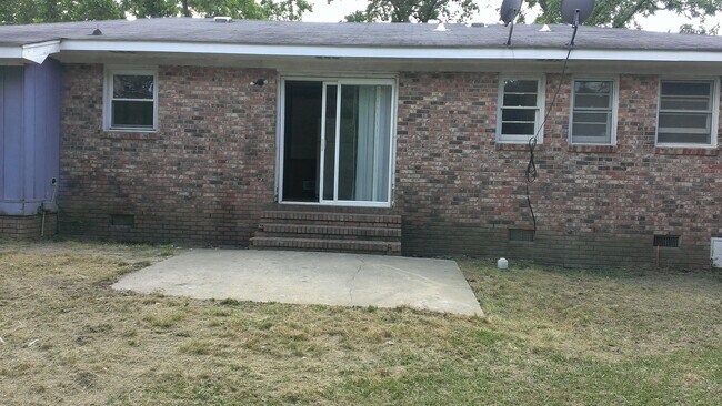 Foto del edificio - 3420 Westmont Dr