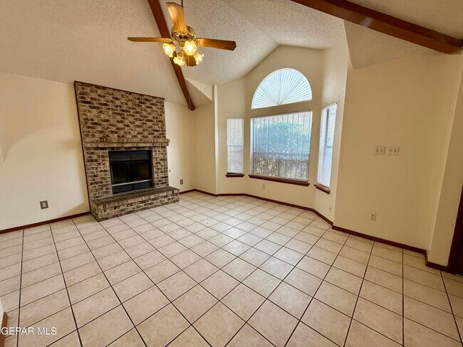Building Photo - 764 Colchester Dr