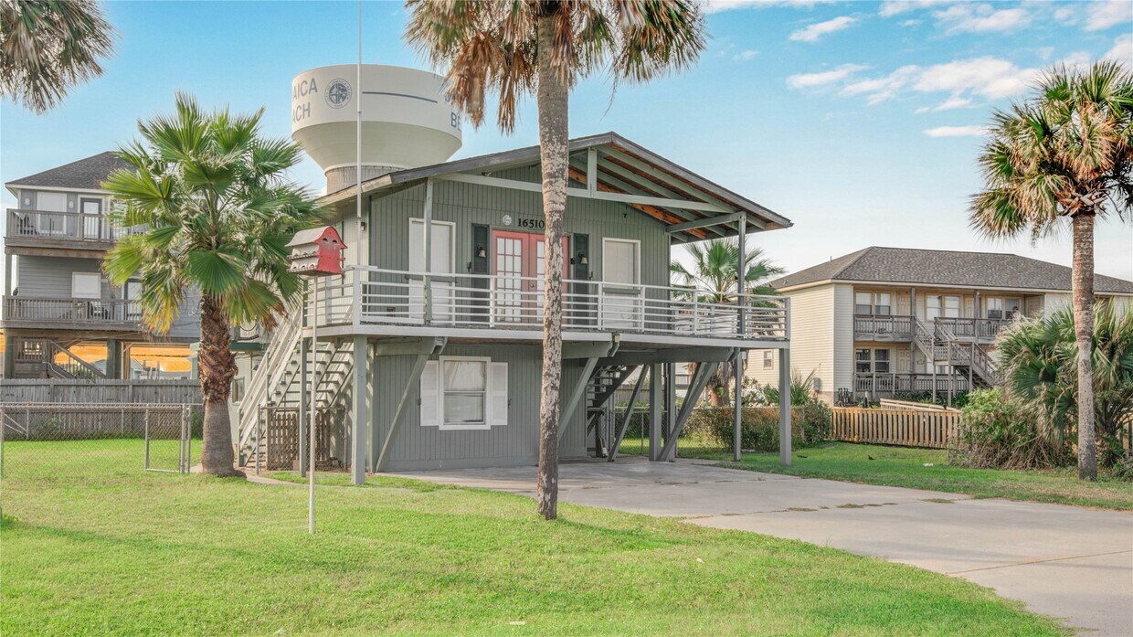 Foto principal - 16510 Blackbeard Rd