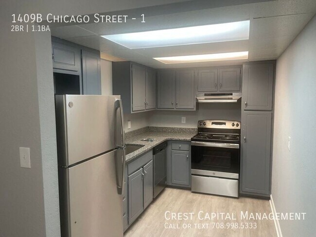 Building Photo - 1407B E Chicago St-4
