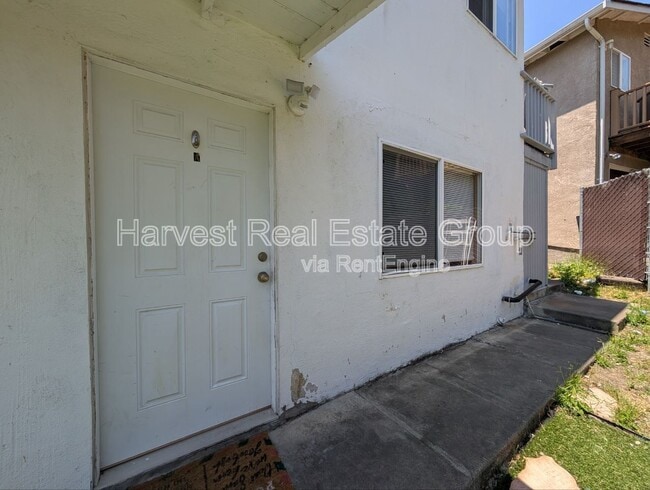Photo - 14772 Midland Rd Apartment