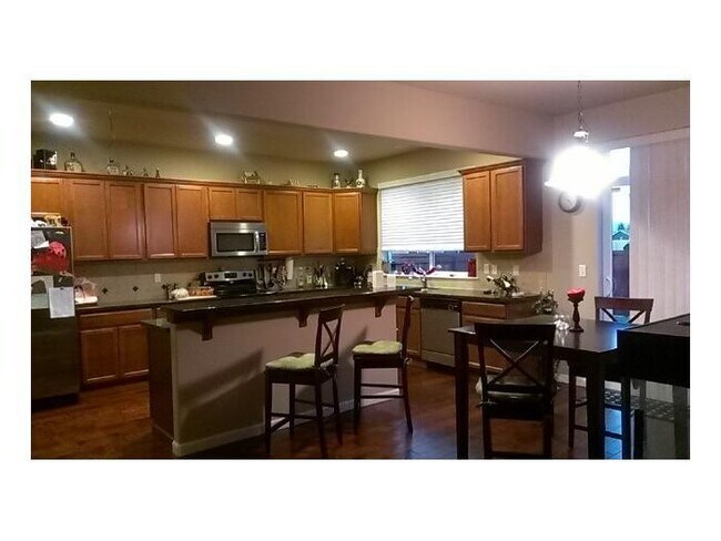 Foto del edificio - Now taking apps. Freestone Station, All ne...