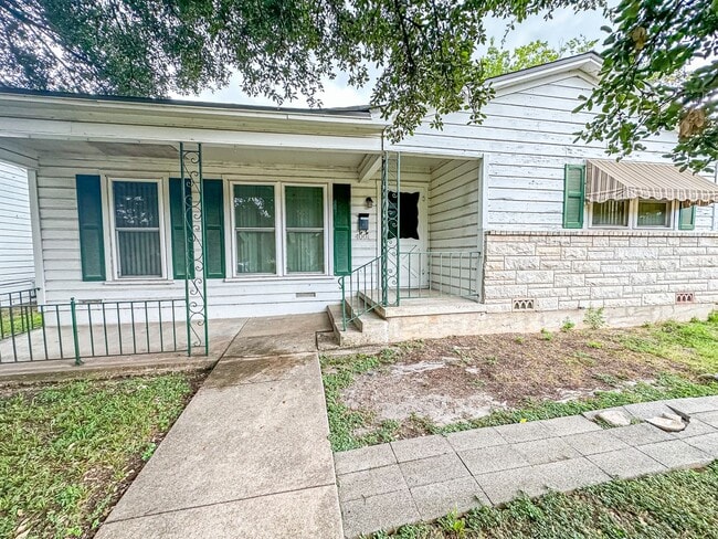 Building Photo - 4001 N 25th St