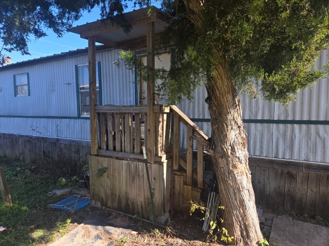 Foto del edificio - 1801 S Business 45