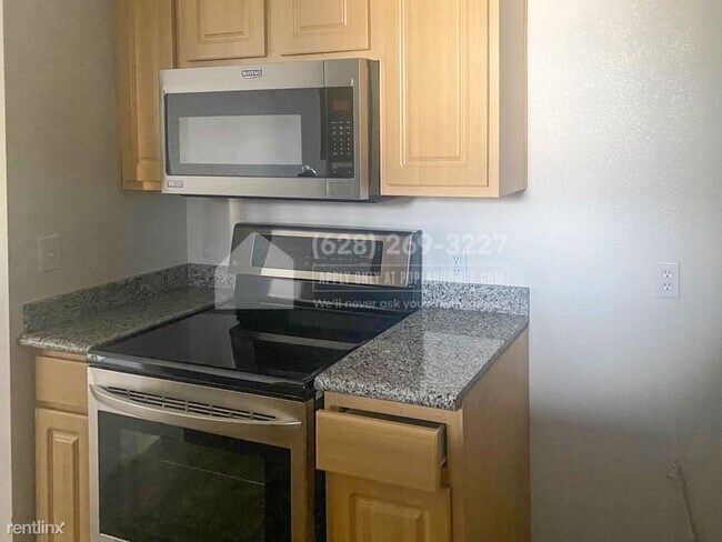 Foto del edificio - 1 br, 1 bath Condo - 6955 N Durango Dr Uni...