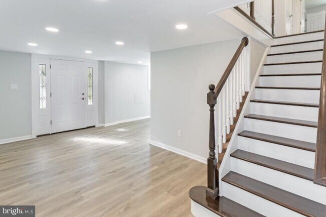 Foto del edificio - 3825 Larchwood Rd