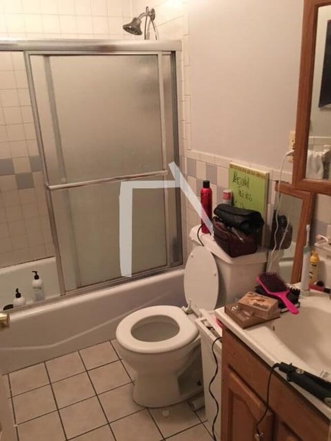 Foto del edificio - 6 Bed 3 Bath NEW ON THE MARKET 9/1/26 Move-In