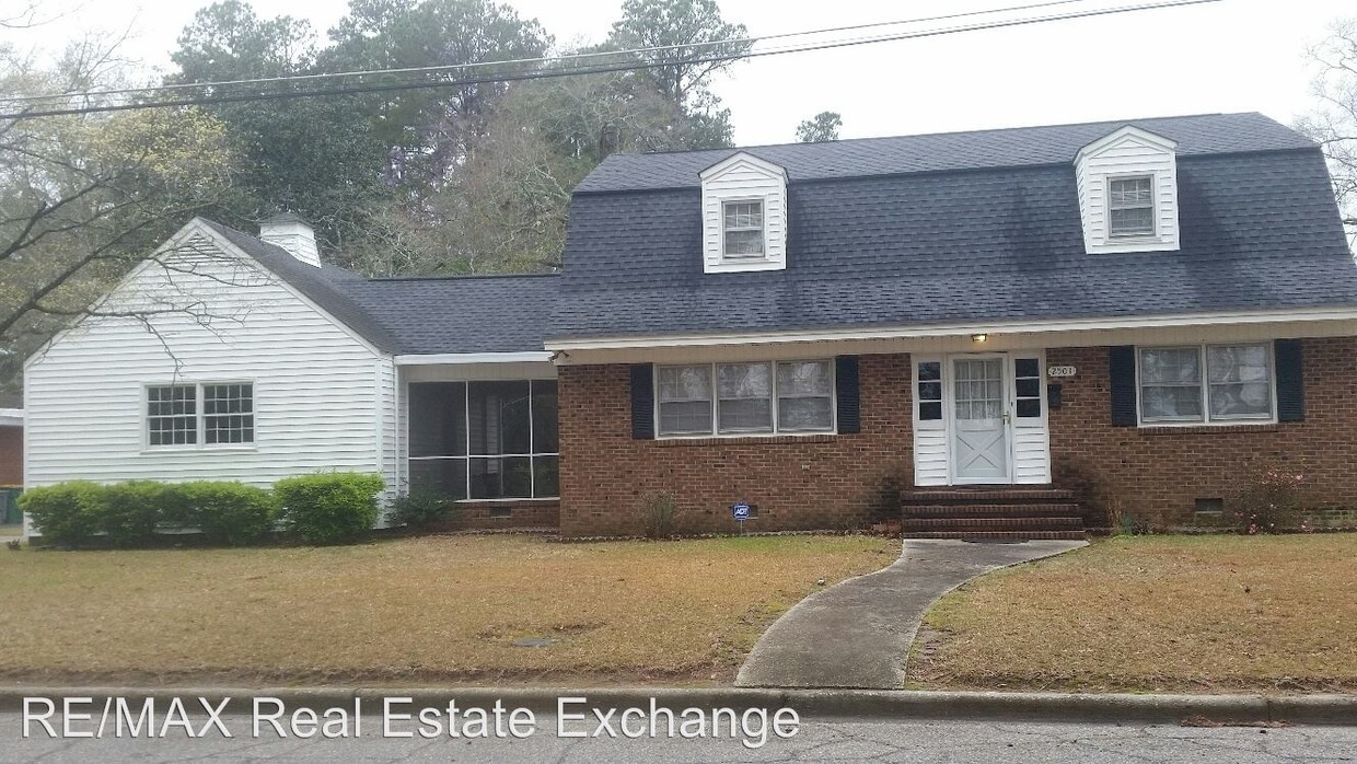 Primary Photo - 5 br, 3 bath House - 2501 N. Barker Street