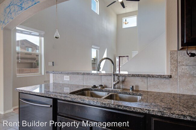 Foto del edificio - 6801 Oasis Canyon Rd NW