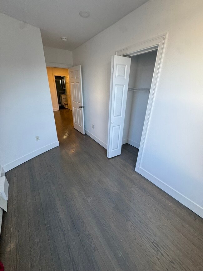 Building Photo - 44 Joy St