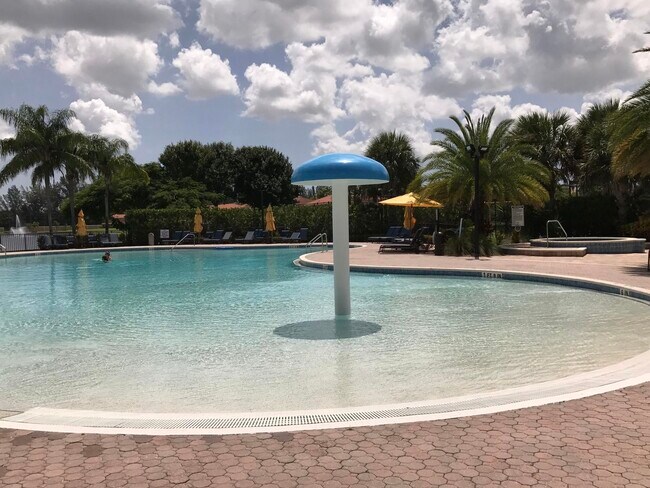 Foto del edificio - 6109 Reynolds St