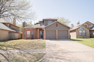 Building Photo - 624 Lemons St