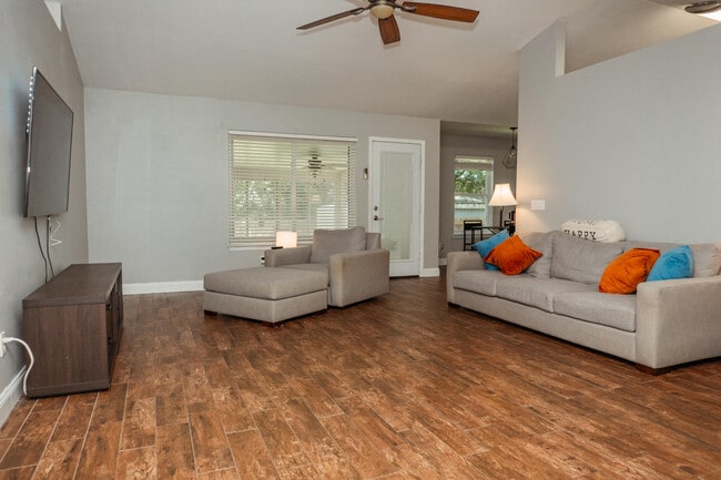 Building Photo - 2813 Atoka Trail