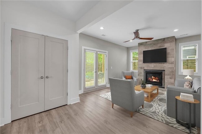 Foto del edificio - 183 Cleveland St SE