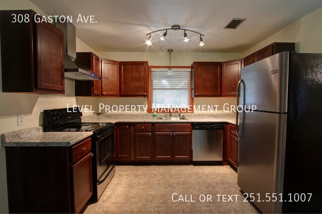 Foto del edificio - 308 Gaston Ave