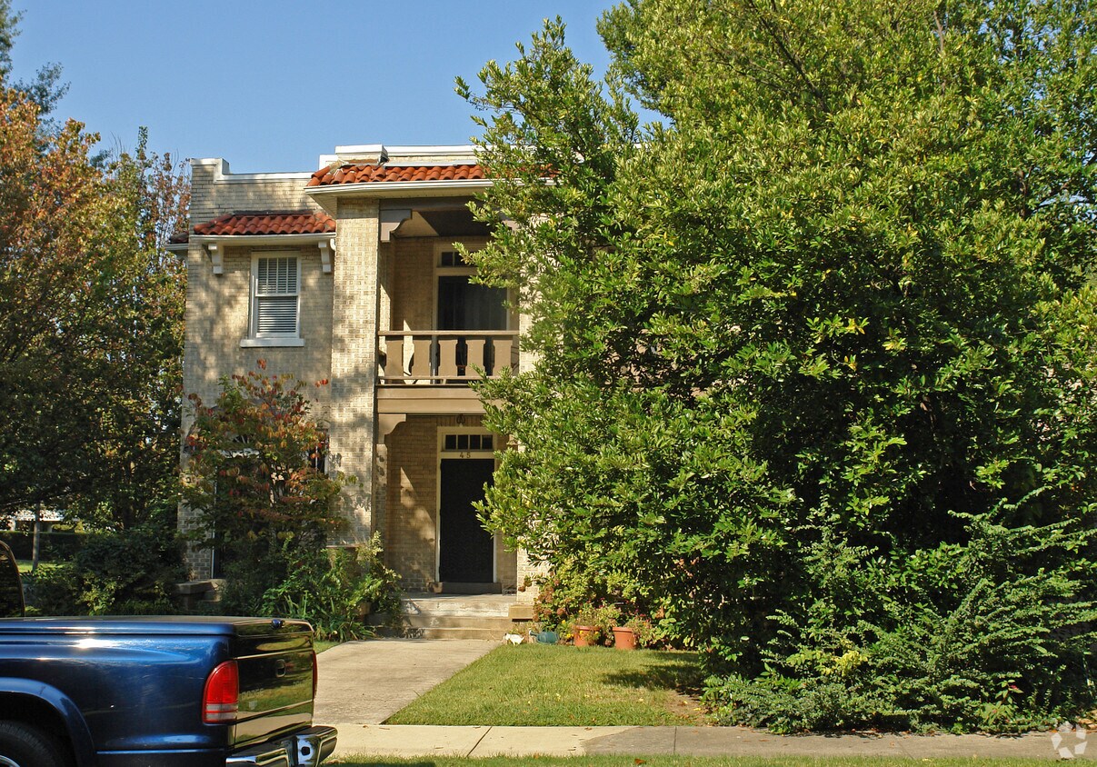 Building Photo - 43-45 N Cox St