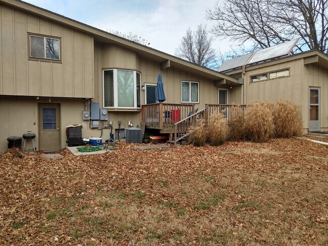 Foto del edificio - 2510 Ivy Dr