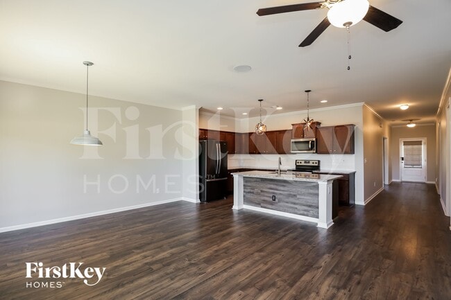 Foto del edificio - 122 Candler Park Dr